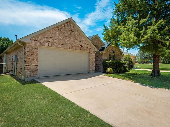 3rd image of 4304 Finch Dr