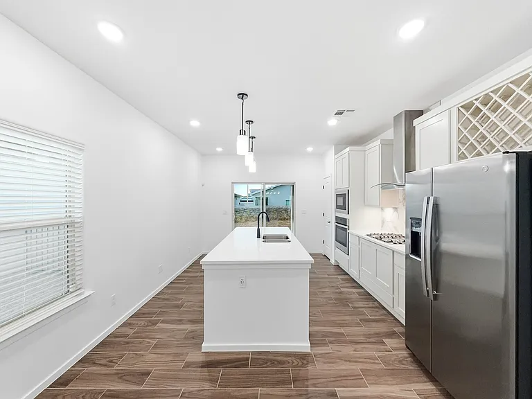 15113 Ambition Ave — Photo 15