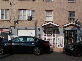 516 Beach 32nd St, Far Rockaway, NY