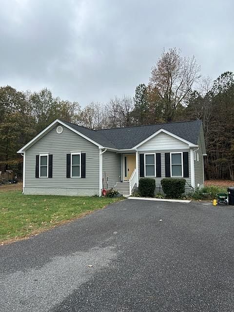 1st image of 435 Wakefield Dr