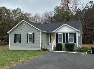 435 Wakefield Dr, Colonial Beach, VA 22443