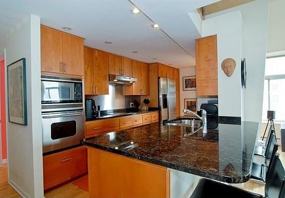 4th image of 2100 N Lincoln Park W #11