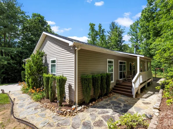 31 Enochs Way, Fletcher, NC 28732