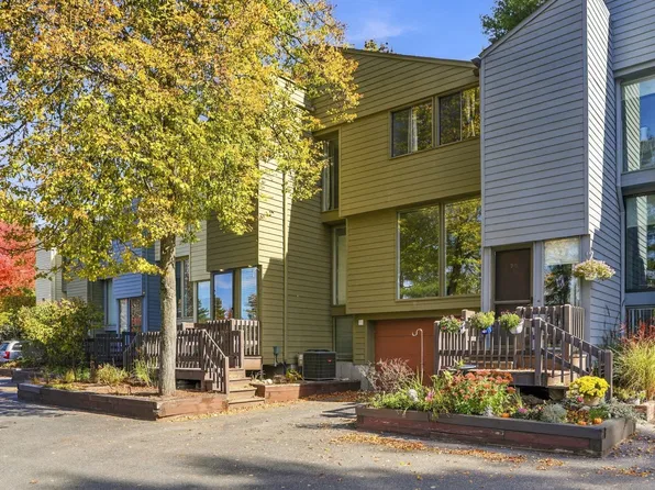 214 Meadows Edge #214, Village Of Nagog Woods, MA 01718