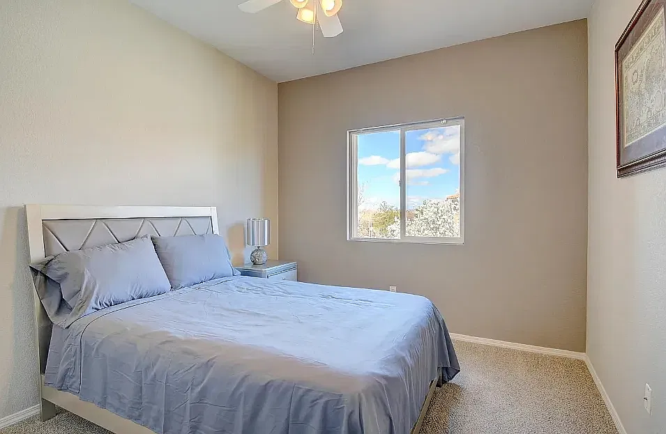 2 bed, 919 sqft, $1,314 — Photo 2