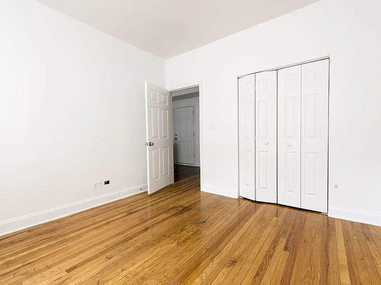 3600 W Franklin — Photo 10