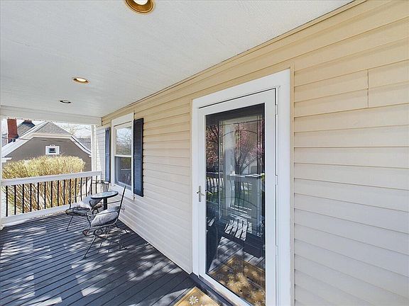 4th image of 414 Houston Ave