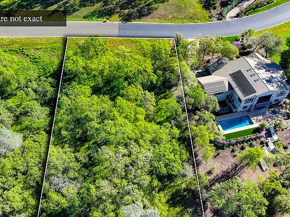 2nd image of 4075 Raphael Dr