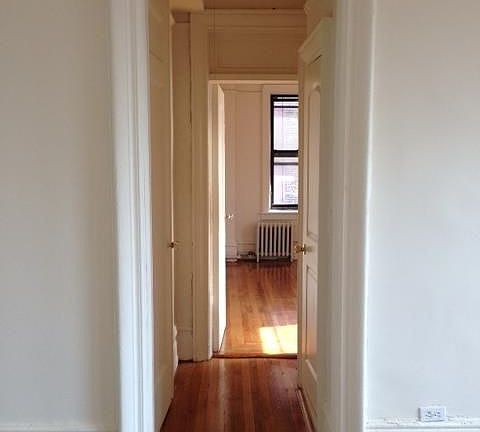 5th image of 229 W 109th St APT 73