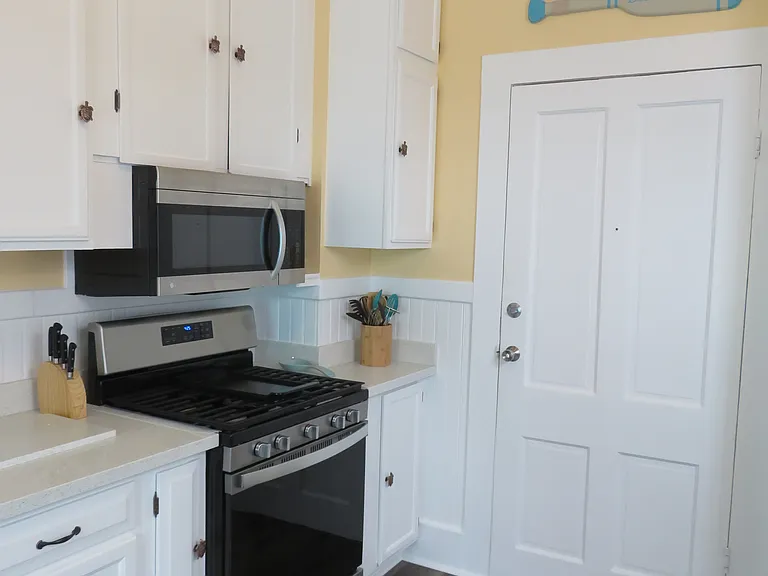 3408 Avenue O 1/2 — Photo 13
