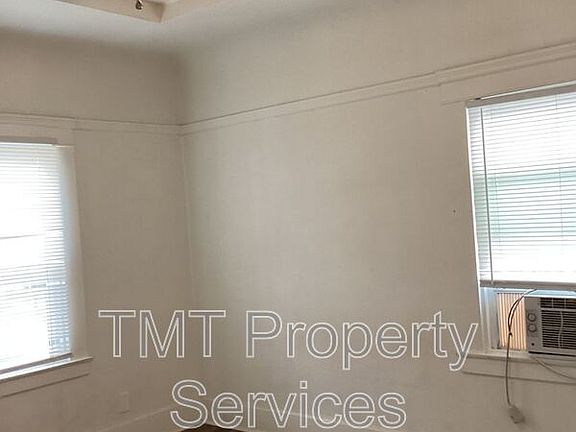 5th image of 204 W Oak St