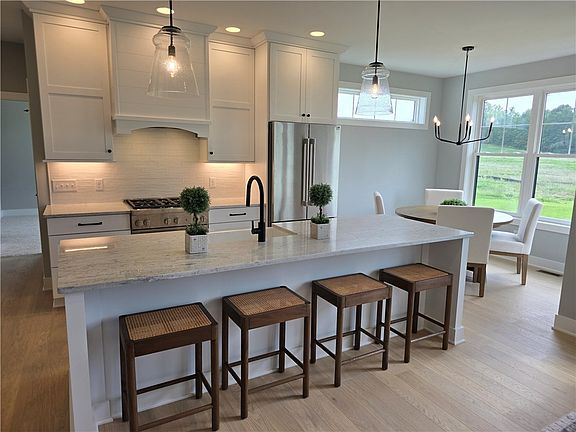 4th image of 6321 Brookhill Dr