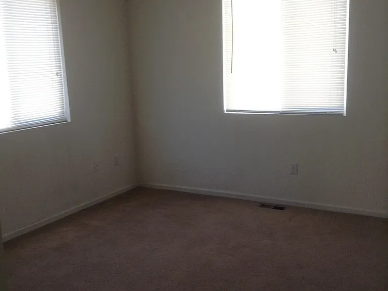 323 Arkel Way — Photo 10