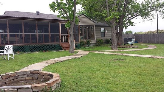 3rd image of 510 Lovelace Ln