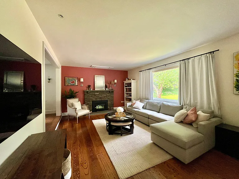 119 Mustato Rd — Photo 3