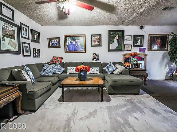 2nd image of 5821 Forrest Hills Ln