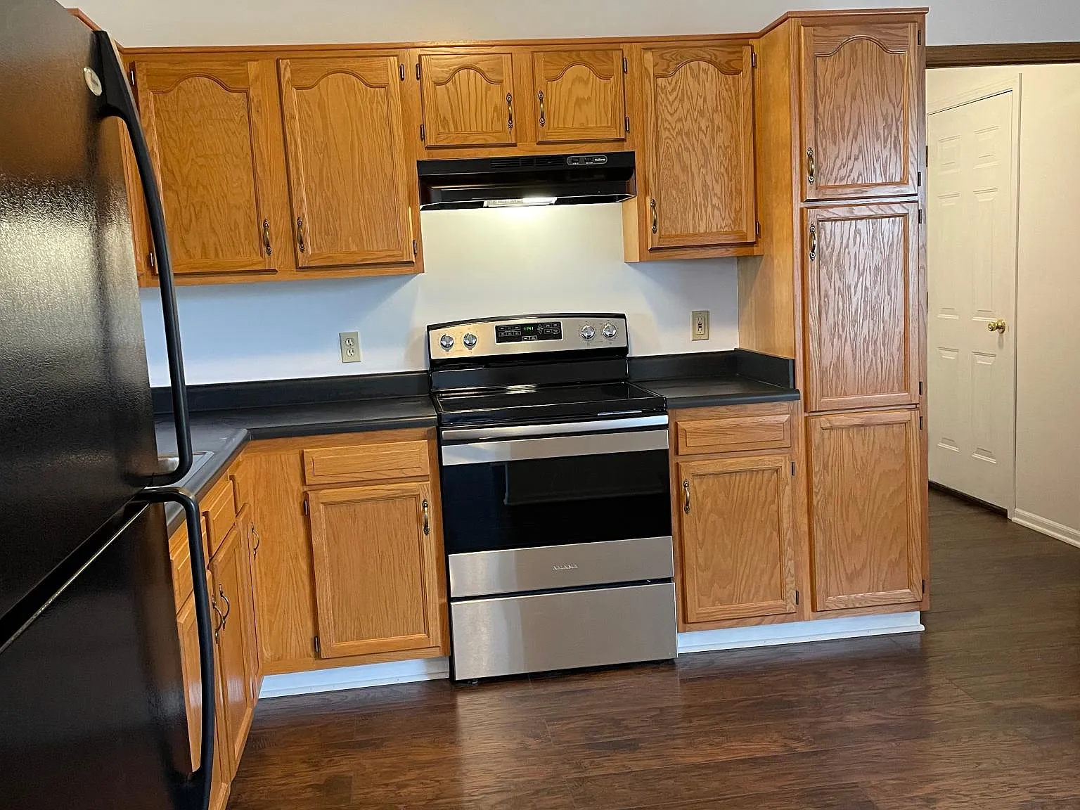 3 bed, 1136 sqft, $1,625 — Photo 4