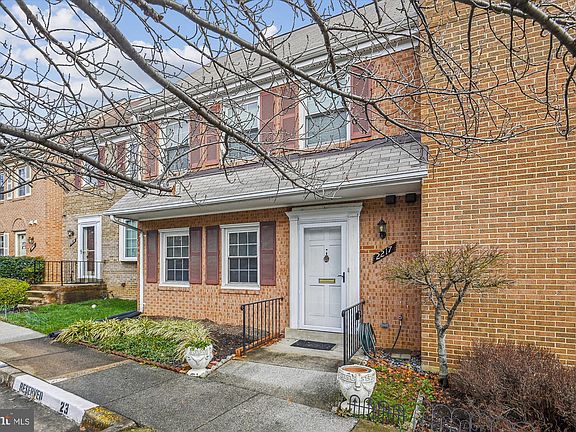 2nd image of 2217 N Tuckahoe St