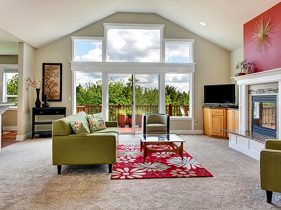Mt View Vaulted Great Room