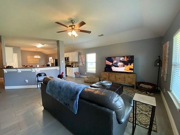 5th image of 7807 Crescent Village Ln
