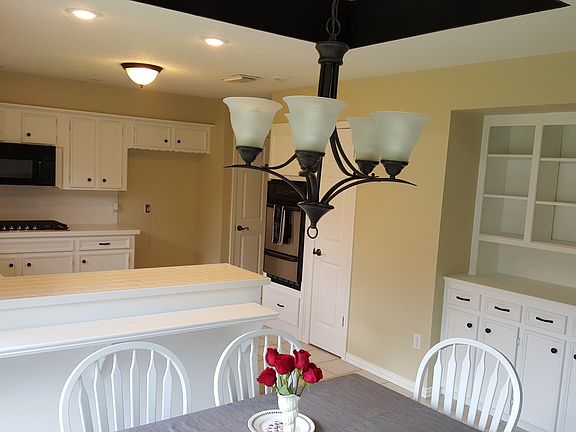 Breakfast Room with Built In