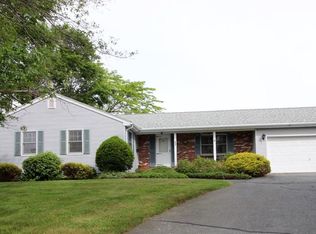 288 Huttleston Ave, Fairhaven, MA 02719