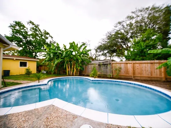 6609 Scribner Rd, Houston, TX 77074