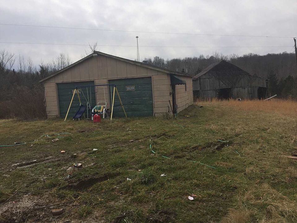 2nd image of 71 Cave Spring Rd
