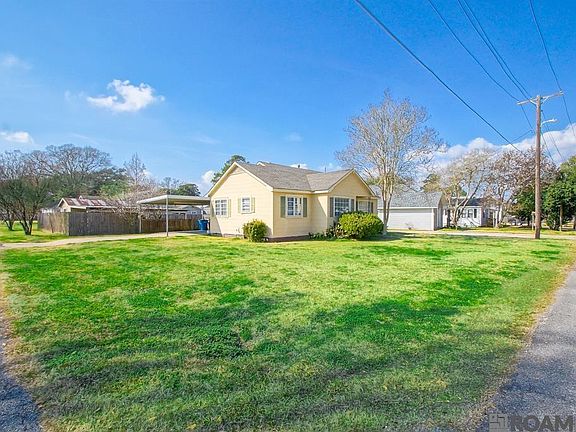 3rd image of 201 Lejeune St