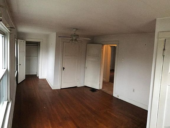 3rd image of 2633 Westfield Ave