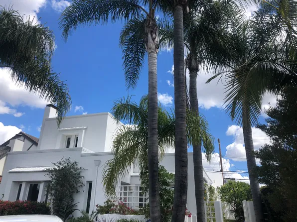 216 N Lucerne Blvd, Los Angeles, CA 90004
