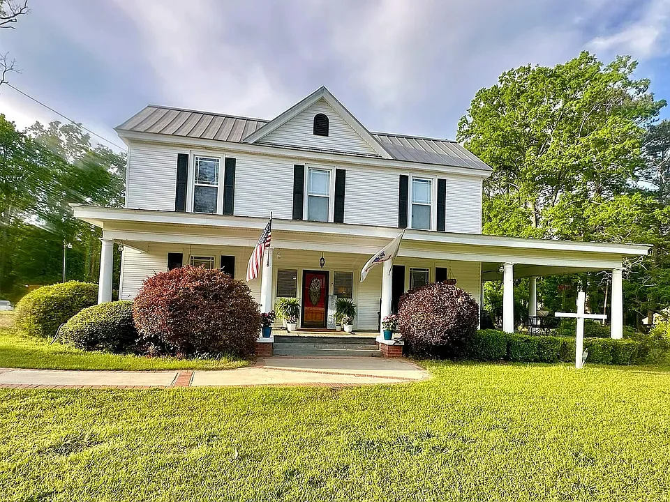 267 Elm St