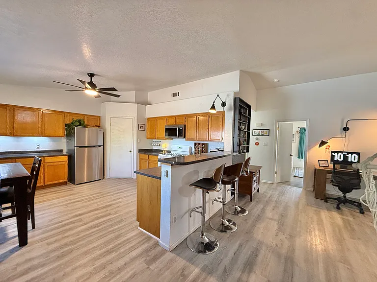 4028 S Sagebrush Ave — Photo 10