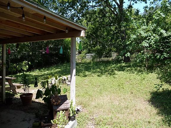 2nd image of 6806 Bryn Mawr Dr