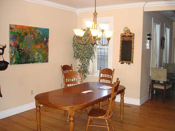 DINNING ROOM