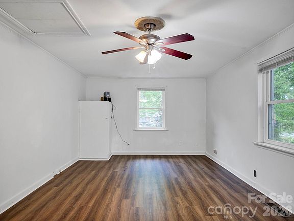 4th image of 6210 Grove Park Blvd