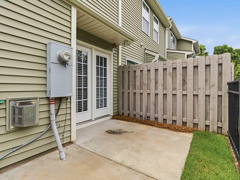 730 Elmbrook Dr — Photo 25