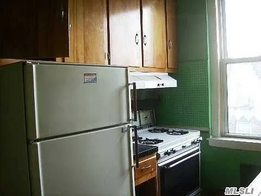 Sold by Remax 1st Choice | media 12