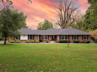 152 Kings Dr, Florissant, MO