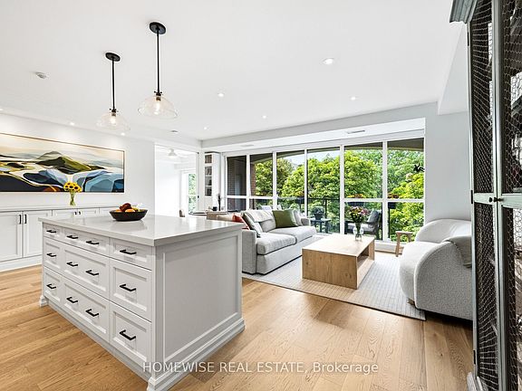 2nd image of 11 Soho St #403
