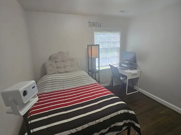6720 Newbold Dr — Photo 16