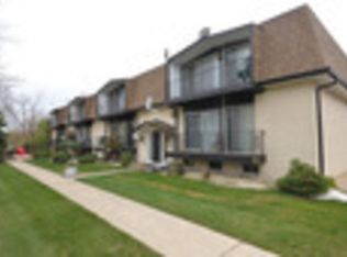 5633 Edge Lake Dr APT 2W, Oak Lawn, IL 60453