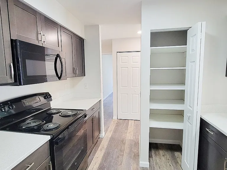 Orchard Village Apartments — Photo 63