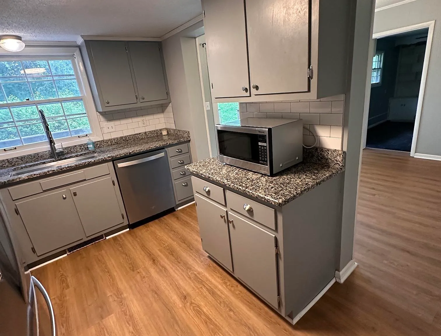 4 bed, 2.5 bath, 2150 sqft, $2,175 — Photo 4