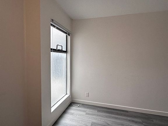 5th image of 2035 43rd Ave E APT 303