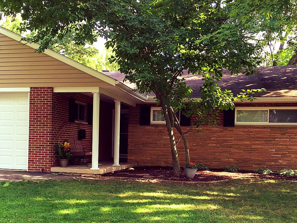 1st image of 264 Balmoral Dr