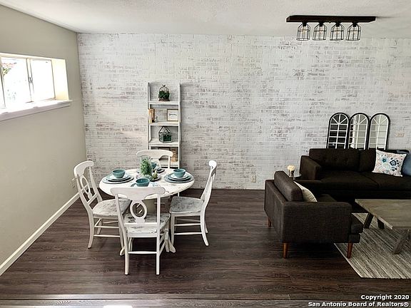 4th image of 2639 W Gramercy Pl