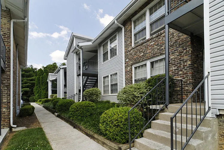 Walker Springs Apartments — Photo 18