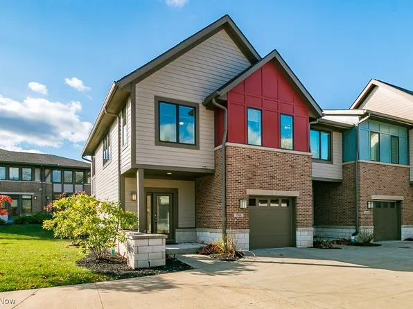 1366 Slate Ct, Cleveland, OH 44118