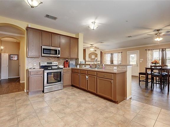 5th image of 118 Parkland Dr